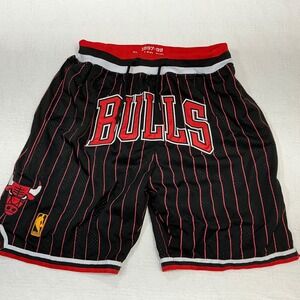 Just Don Chicago Bulls 1997-98 Pinstripe Mesh Basketball Shorts Black Red Mens L